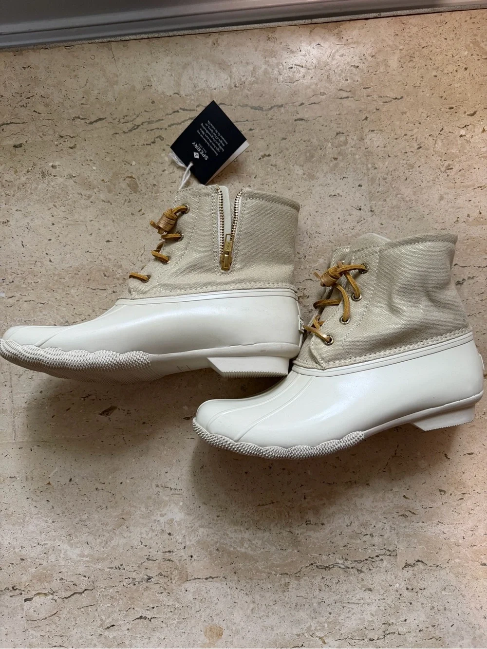 Sperry Women's Saltwater Waterproof Duck Boots Ivory And Gold Metallic Size 8